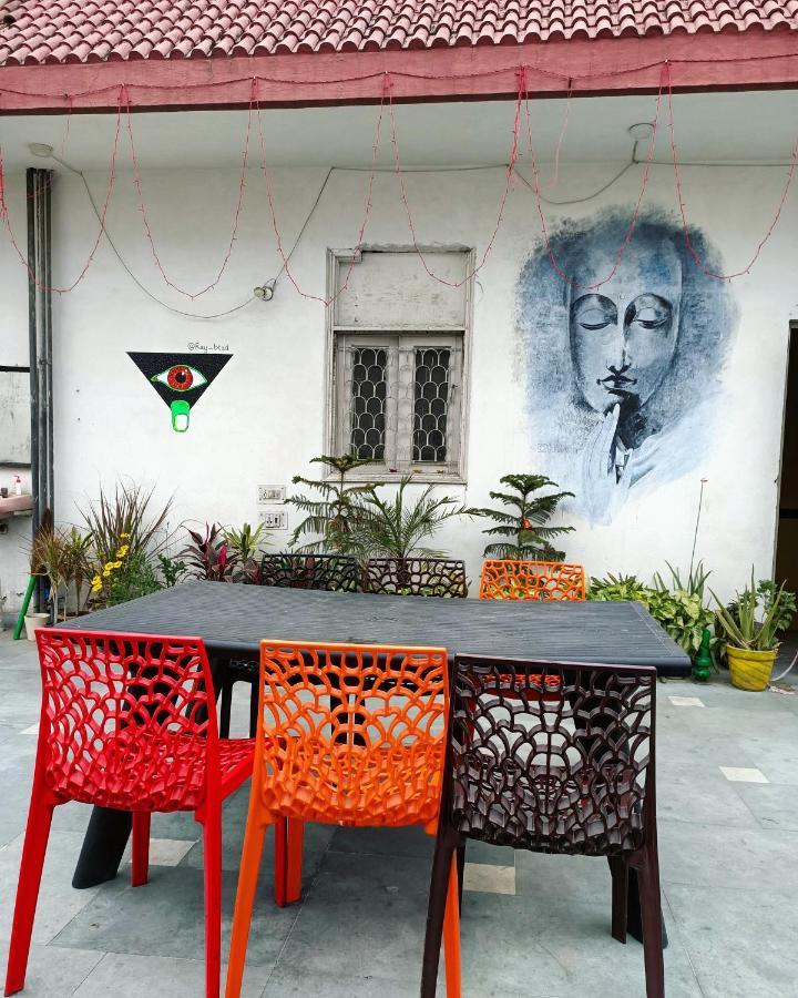 The Desire Hostel Yeni Delhi Dış mekan fotoğraf